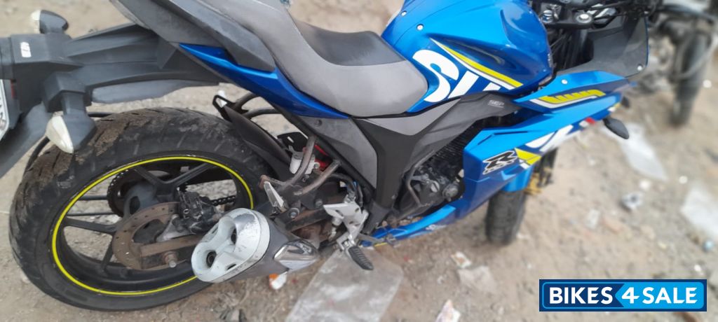 Suzuki Gixxer SF Suzuki Gixxer SF