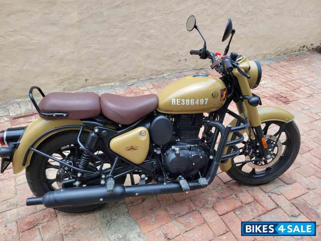 Desert Sand Royal Enfield Classic Desert Storm