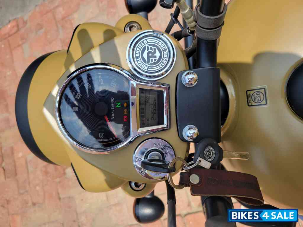 Desert Sand Royal Enfield Classic Desert Storm