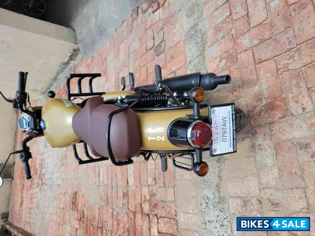 Desert Sand Royal Enfield Classic Desert Storm