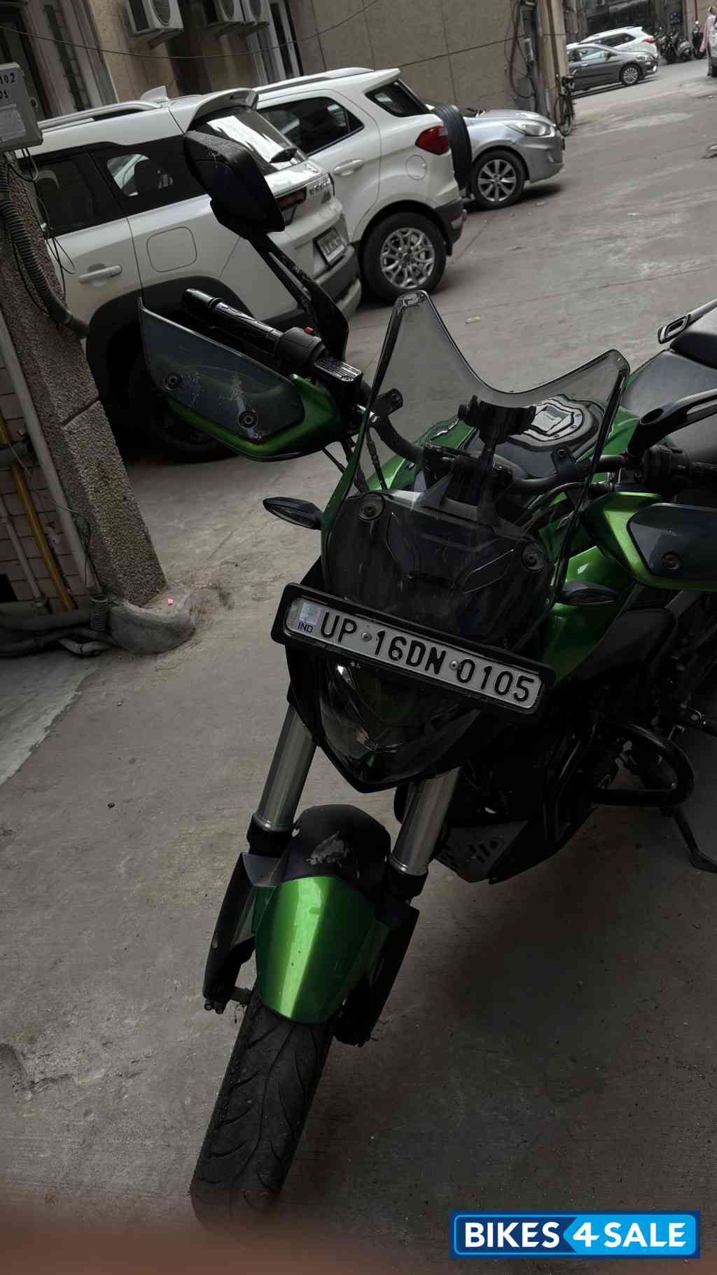 Bajaj Dominar 400 Disc