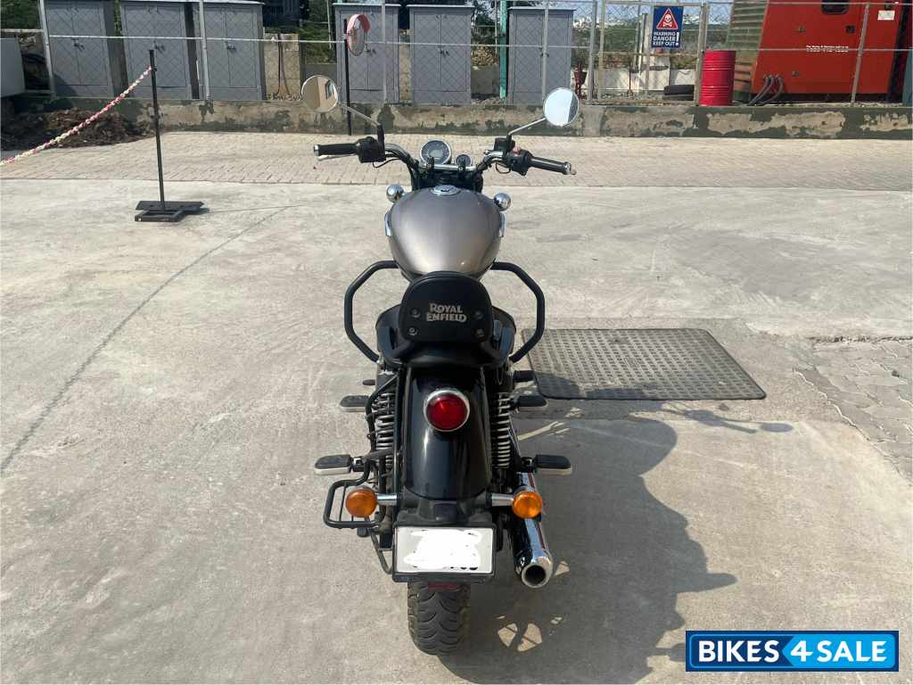 Supernova Silver Royal Enfield Meteor 350 Supernova