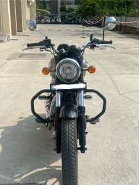 Supernova Silver Royal Enfield Meteor 350 Supernova