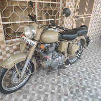 Royal Enfield Classic Desert Storm