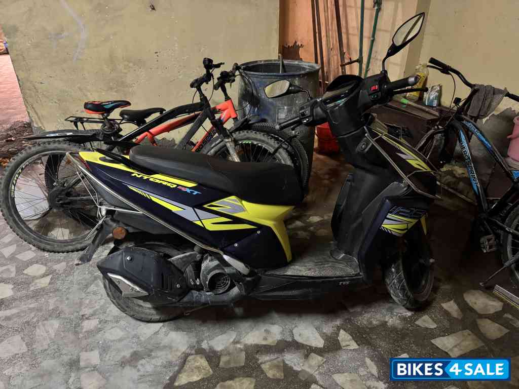 TVS NTORQ 125 XT