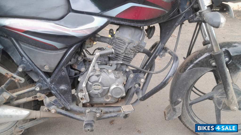 Red Black Bajaj Discover 100