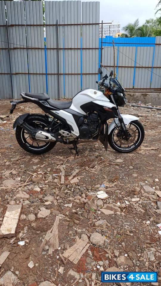 Yamaha FZ25