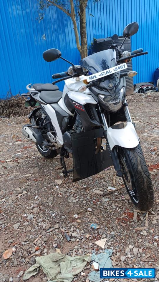 Yamaha FZ25