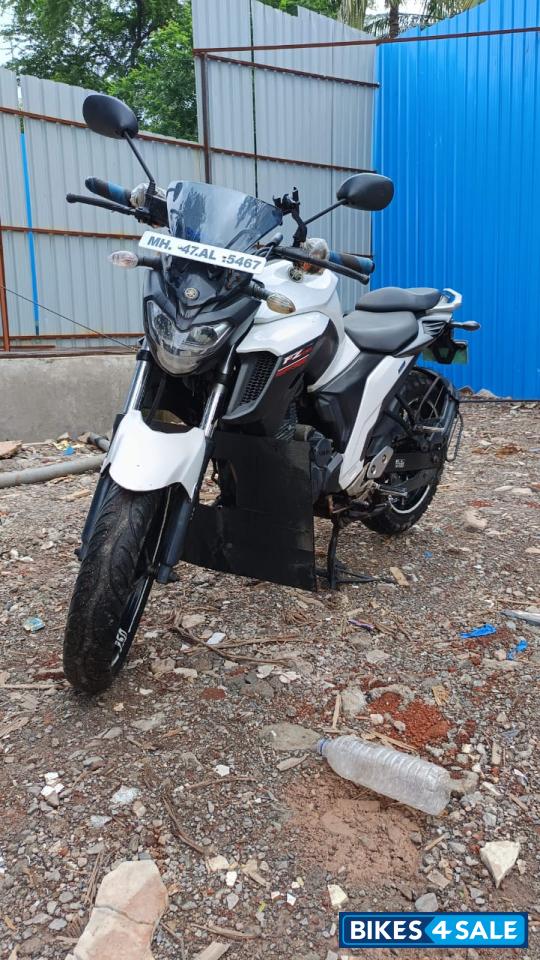 Yamaha FZ25