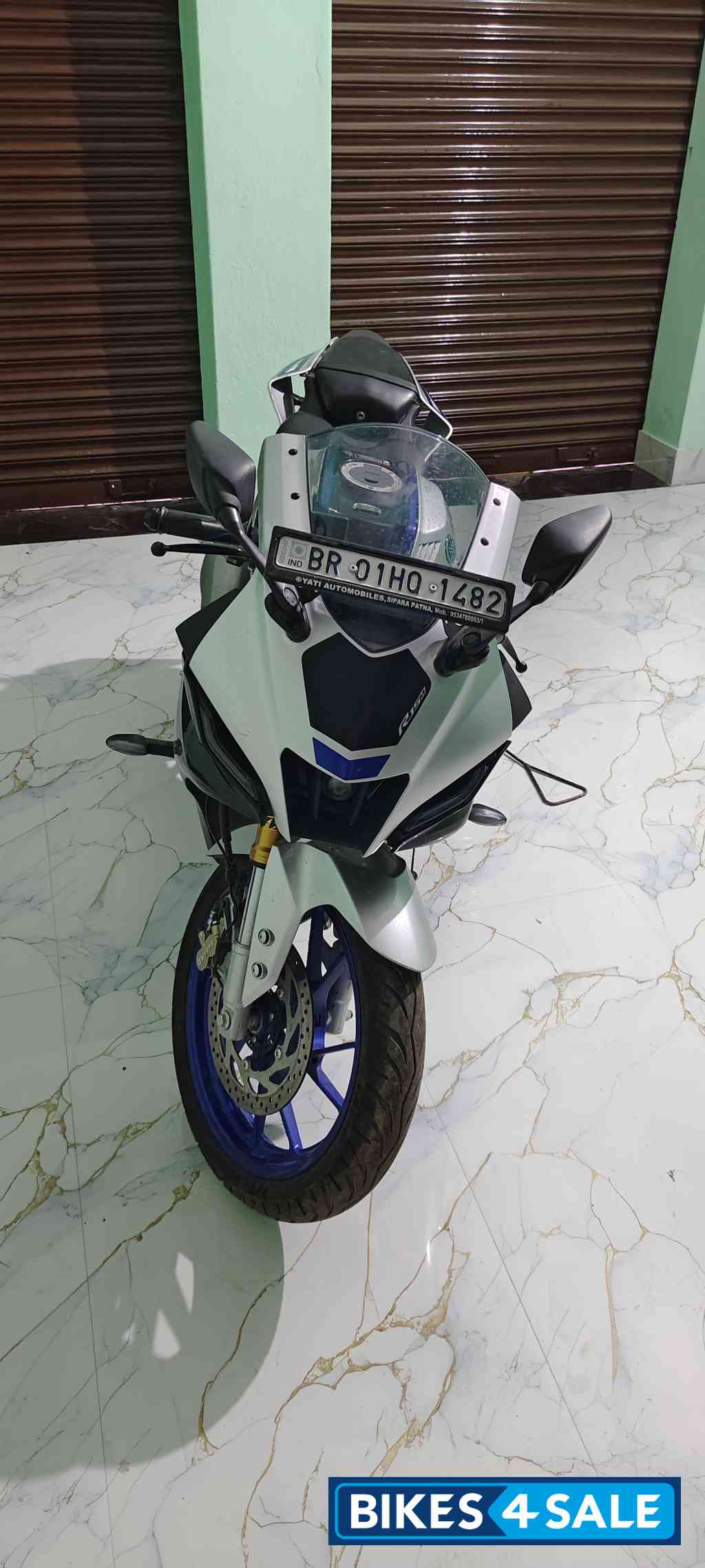 Yamaha R15M