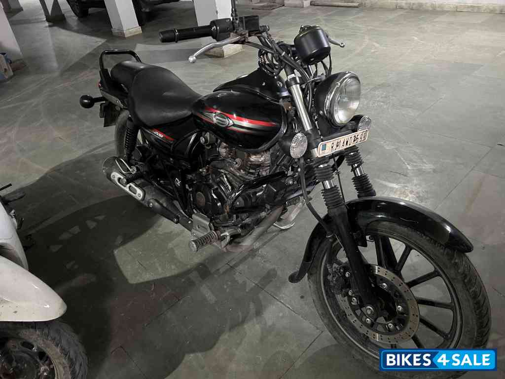 Bajaj Avenger Street 220