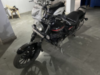 Bajaj Avenger Street 220