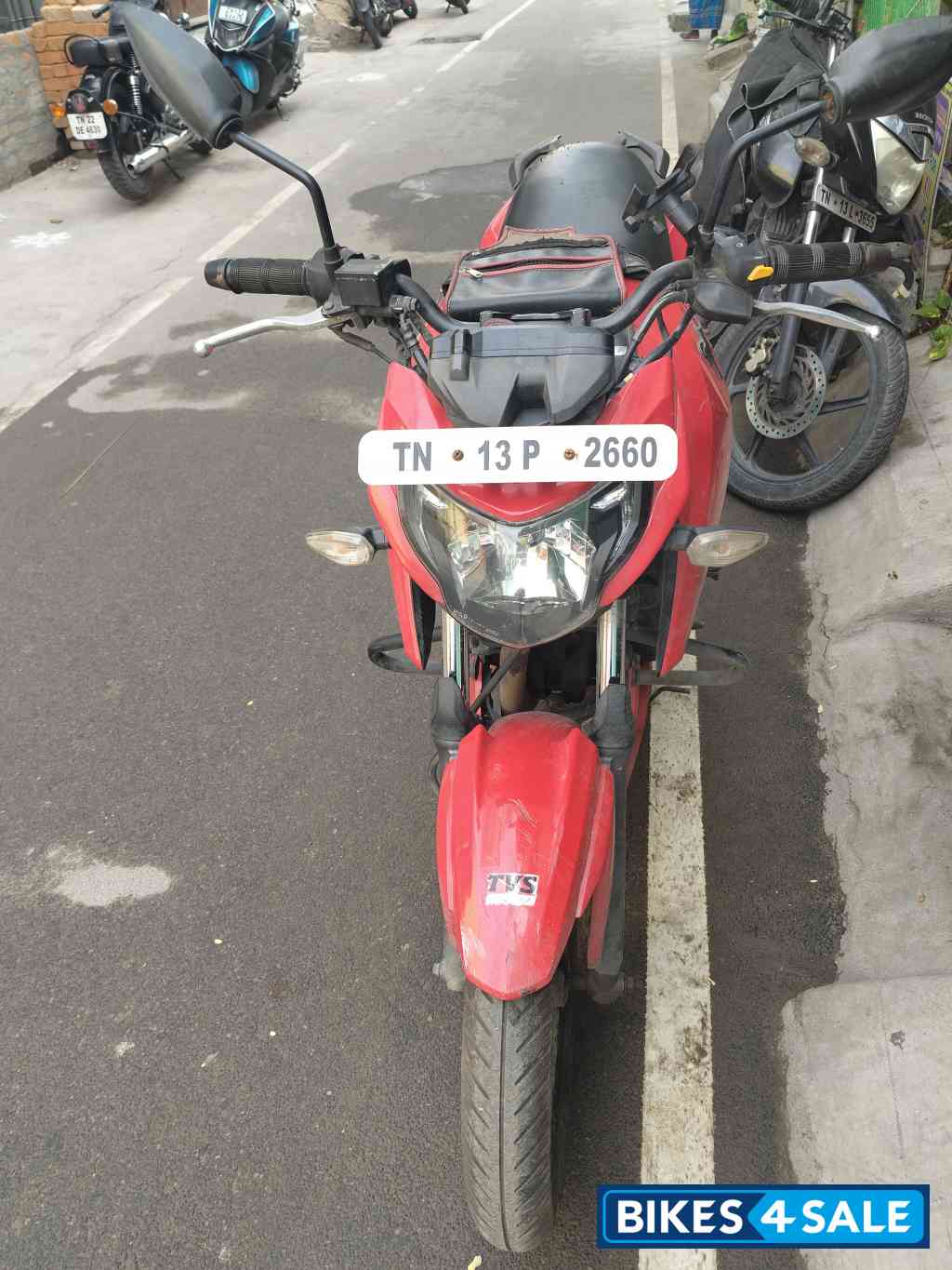 TVS Apache RTR 160 4V