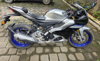 Yamaha R15M