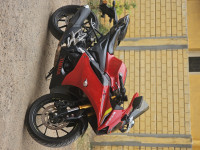 Red Yamaha R15 V4