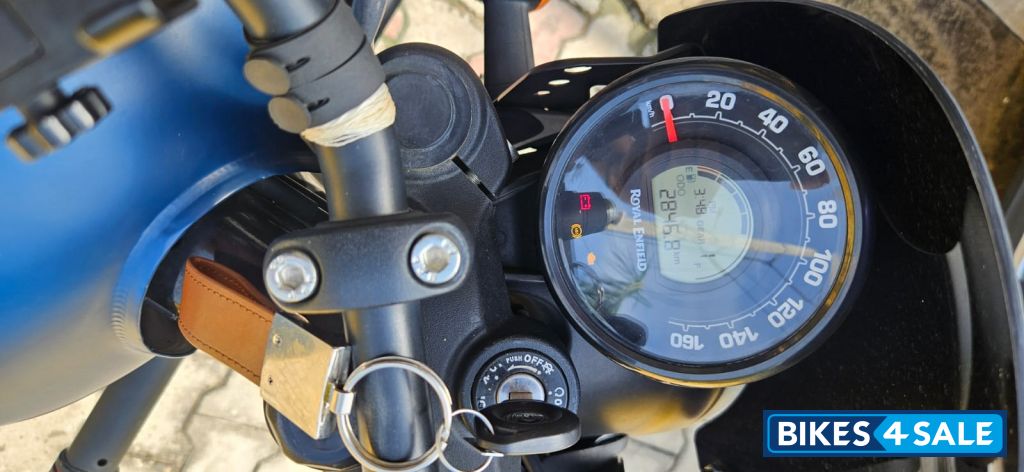 Blue Royal Enfield Hunter 350 Metro Blue Royal Enfield Hunter 350 Metro