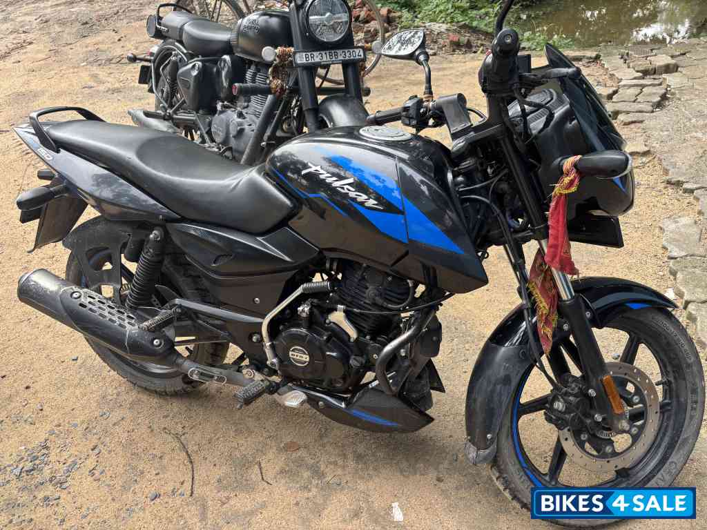 Bajaj Pulsar 150 Twin Disc BS6