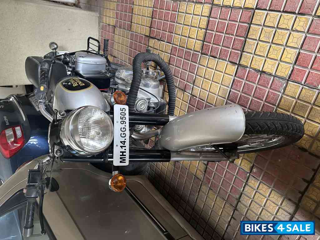 Silver Royal Enfield Classic 350 BS VI