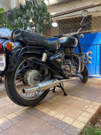 Black Royal Enfield Bullet Standard 350
