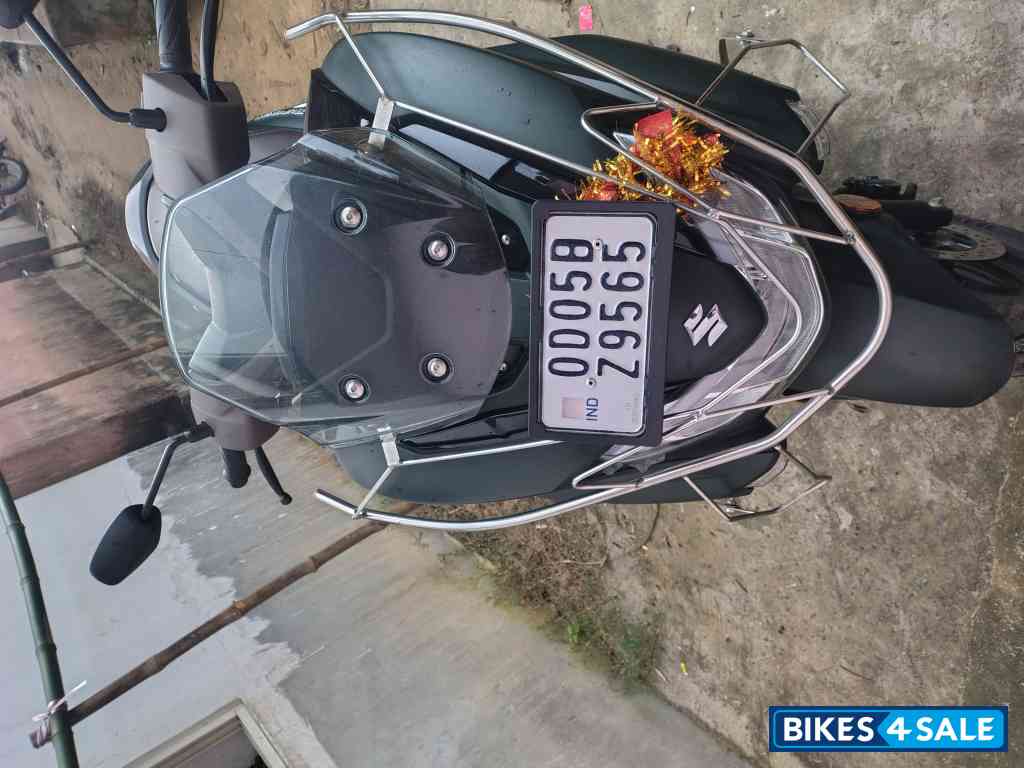 Metalic Green Suzuki Burgman Street Ride Connect Edition 2025