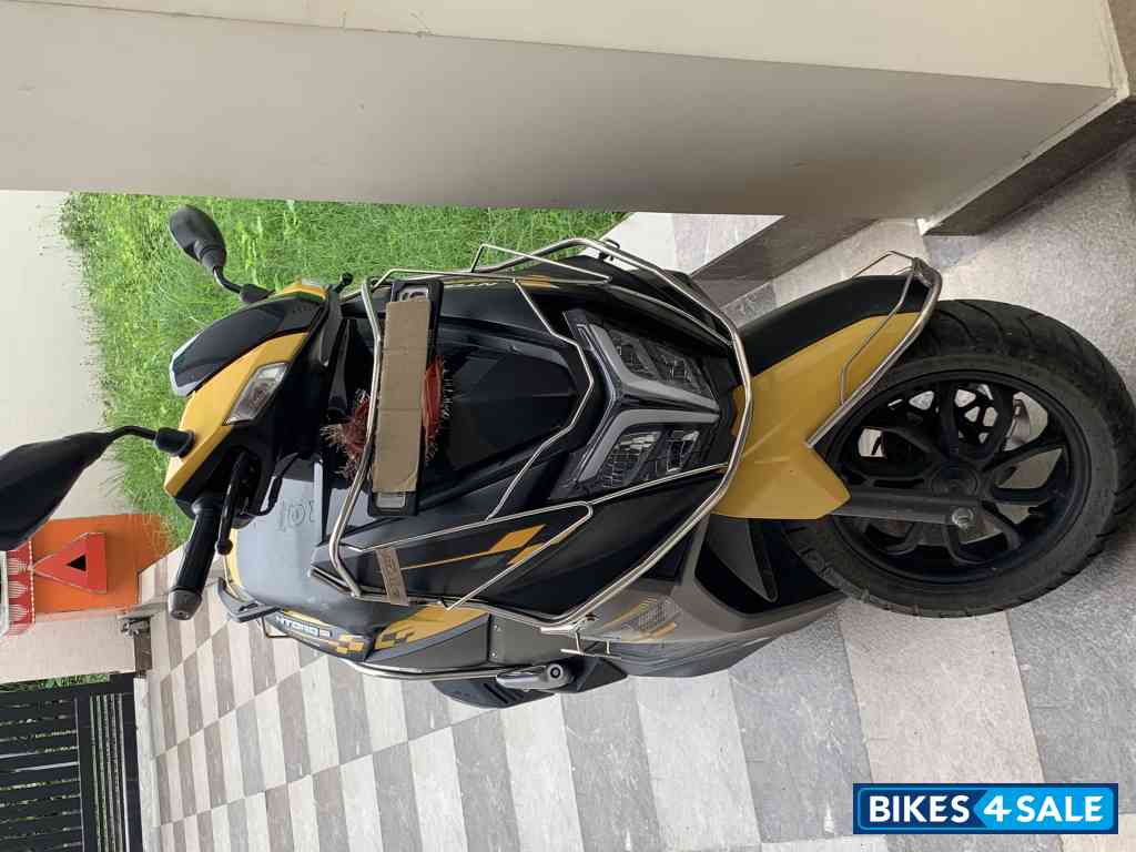 Yellow Black TVS NTORQ 125 Race Edition BS6