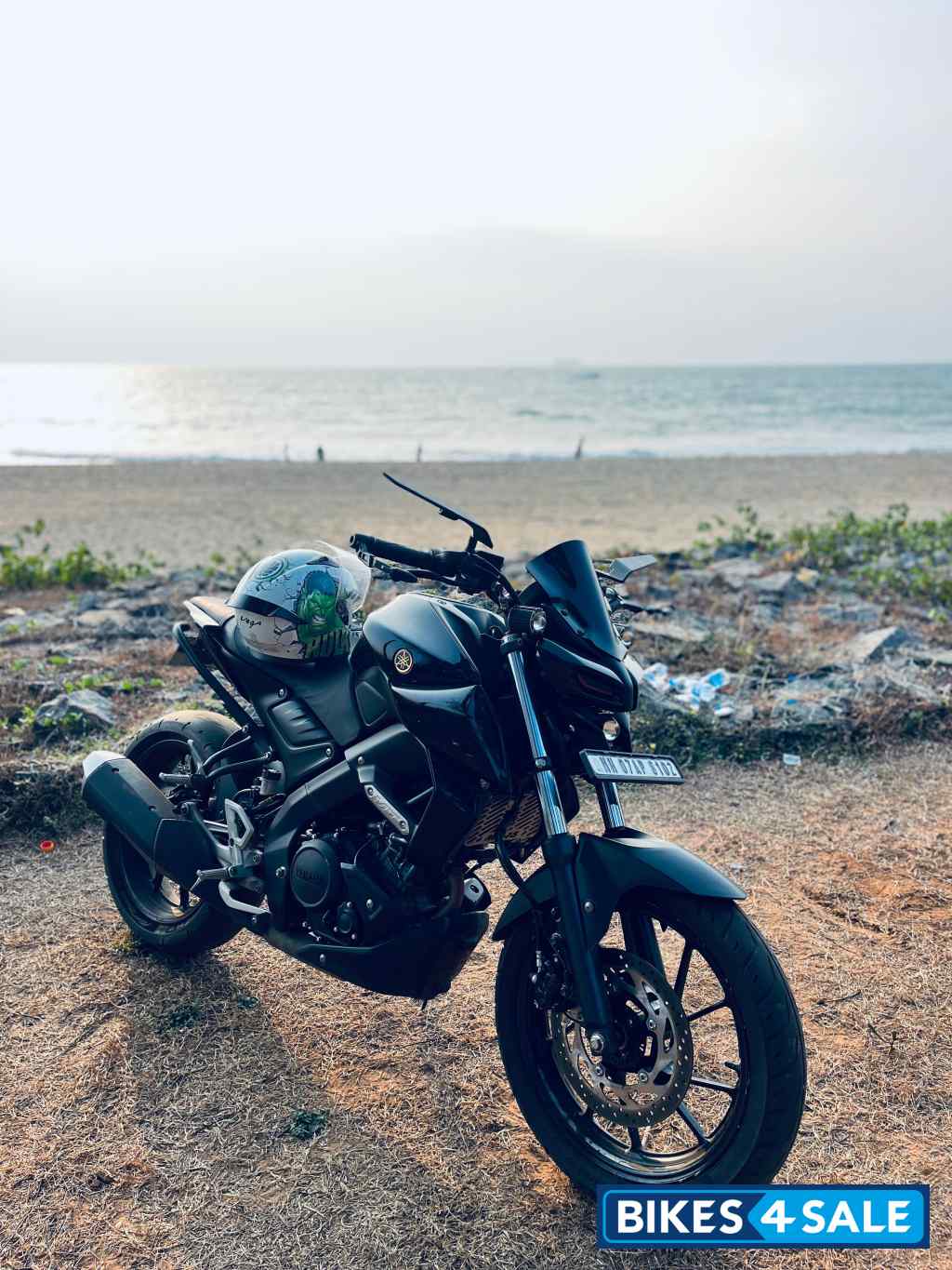 Black Yamaha MT-15 BS6