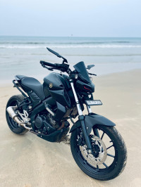 Black Yamaha MT-15 BS6