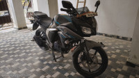 Blue Yamaha Fazer FI V2