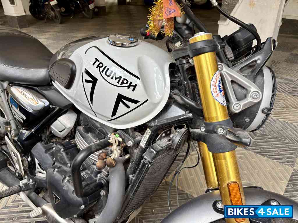 Triumph Speed 400