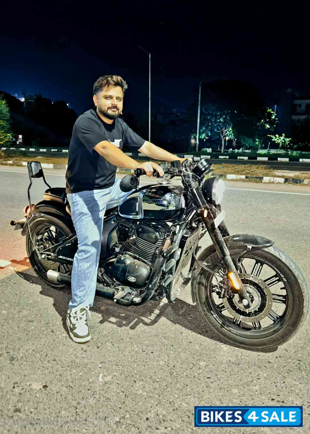 Black Mirror Jawa 42 Bobber Black Mirror