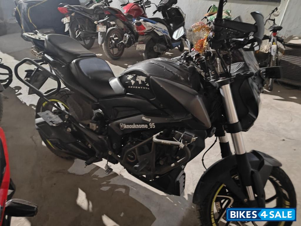 Bajaj Dominar 400