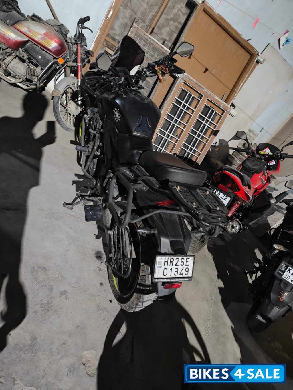 Bajaj Dominar 400