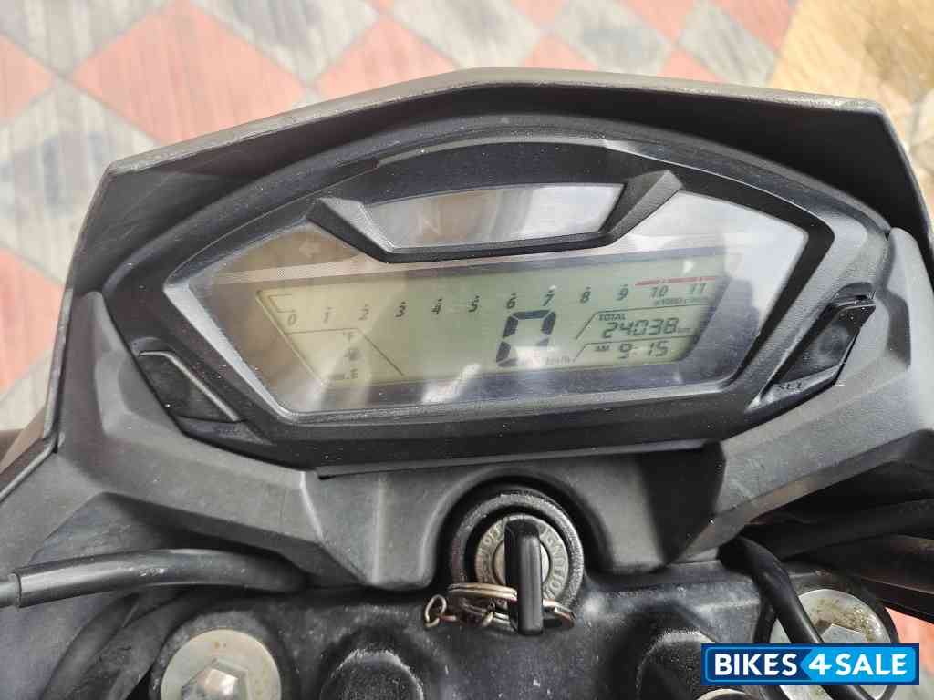 Green/ Black Honda CB Hornet 160R ABS