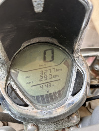 Black Bajaj Avenger Cruise 220