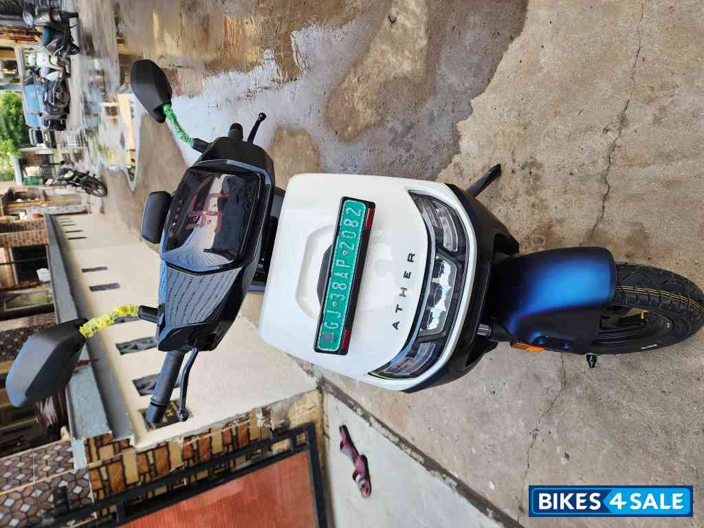 White & Blue Ather Rizta Z