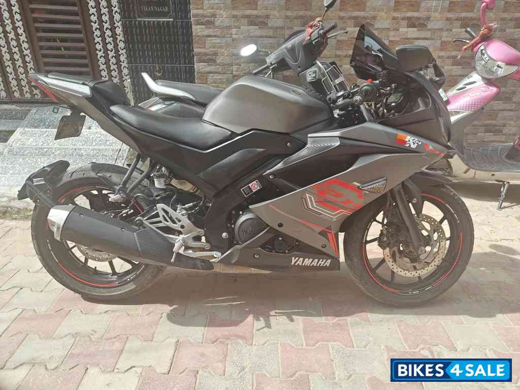 Yamaha YZF R15 V3