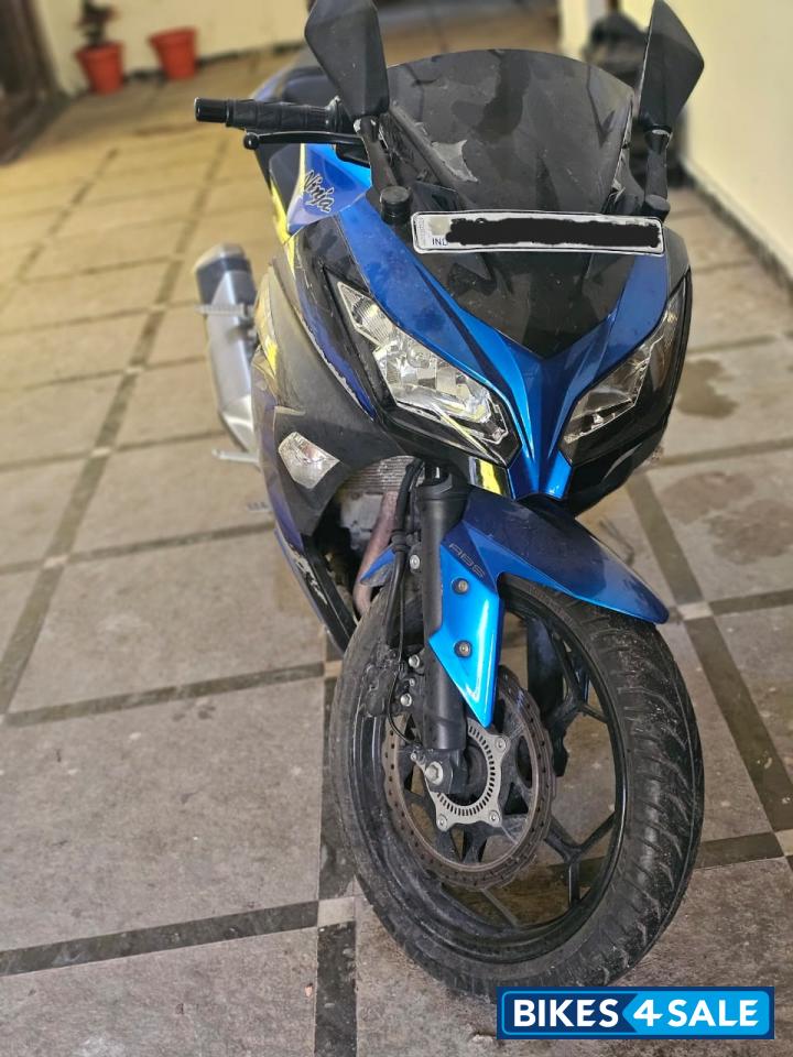 Kawasaki Ninja 300 BS6