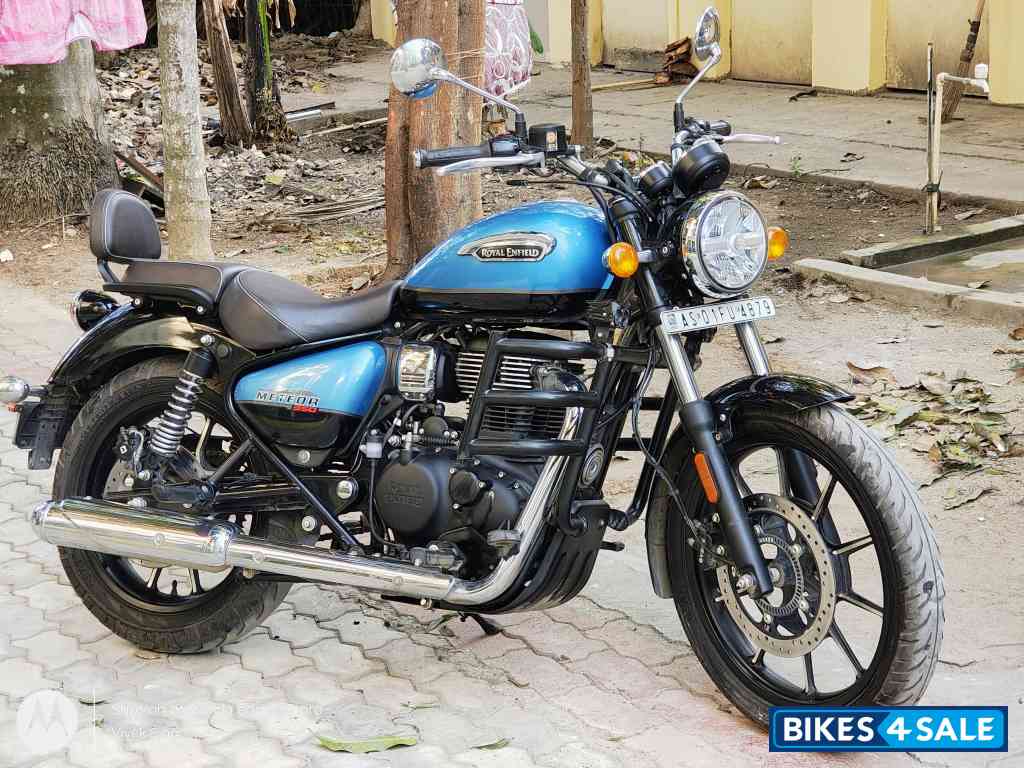 Royal Enfield Meteor 350 Supernova