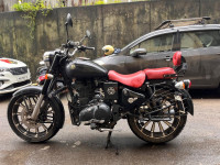 Matt Black Royal Enfield Classic 350