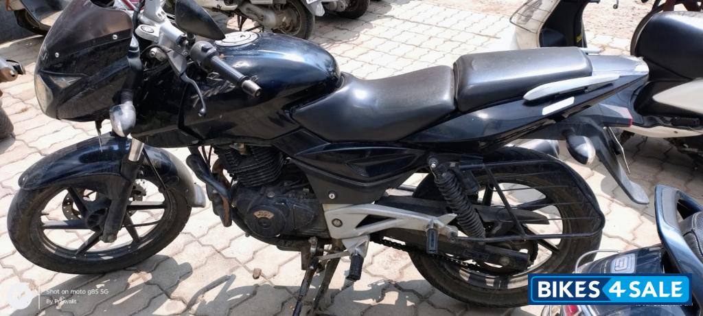Bajaj Pulsar 180