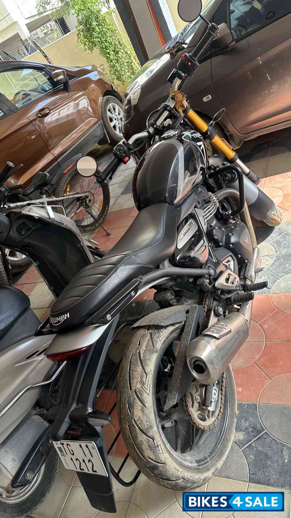 Black Triumph Speed 400