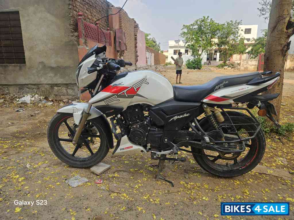 TVS Apache RTR 180 Race Edition