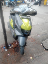 Suzuki Avenis 125 Ride Connect Edition