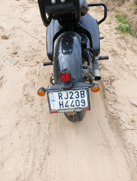 Jawa 42 Bobber Black Mirror