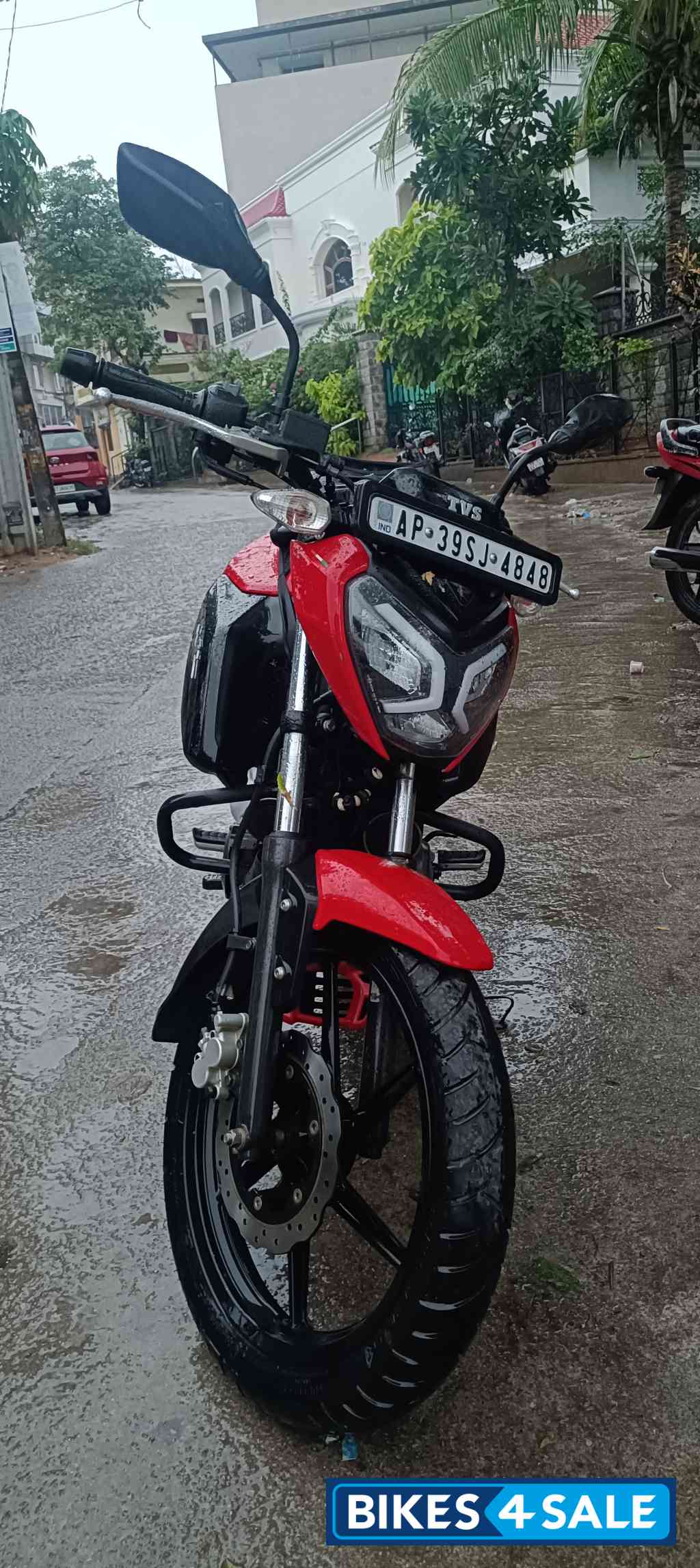 Red TVS Raider 125