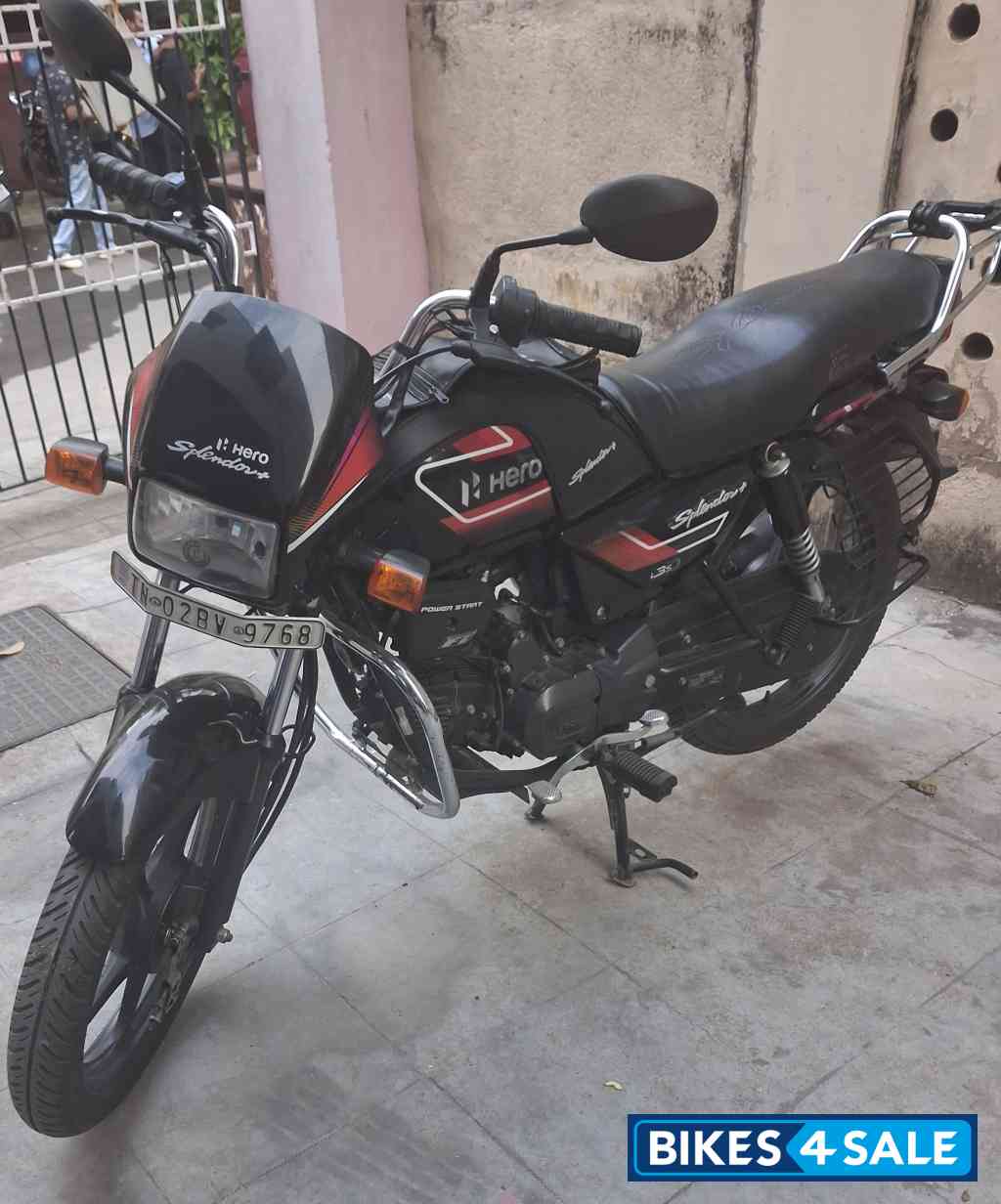 ⚫️ Hero Splendor Plus