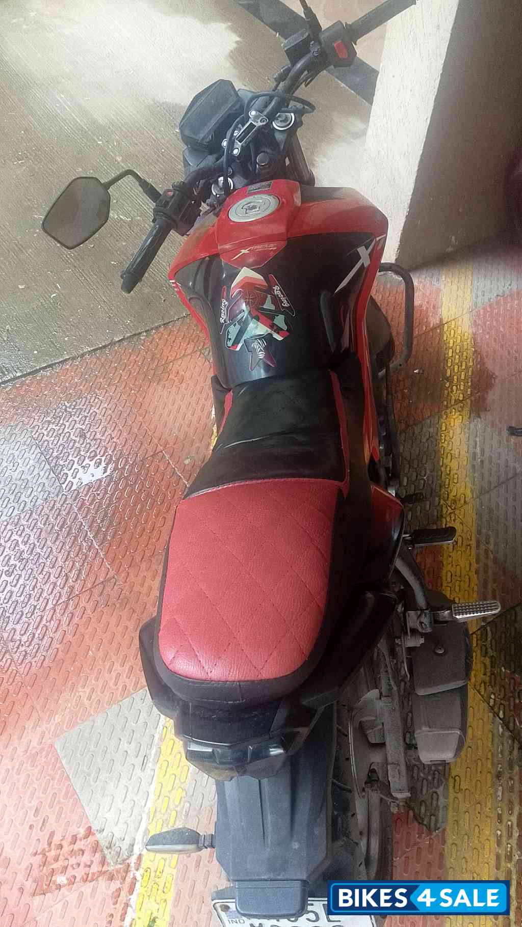 Red And Black Hero Xtreme 160R