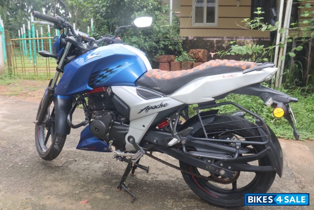 Mat Blue TVS Apache RTR 160 4V Special Edition