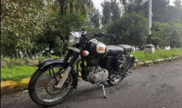 Black Royal Enfield Classic 350