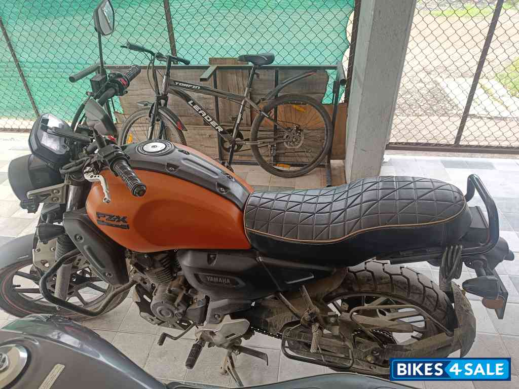Orange Yamaha FZ-X